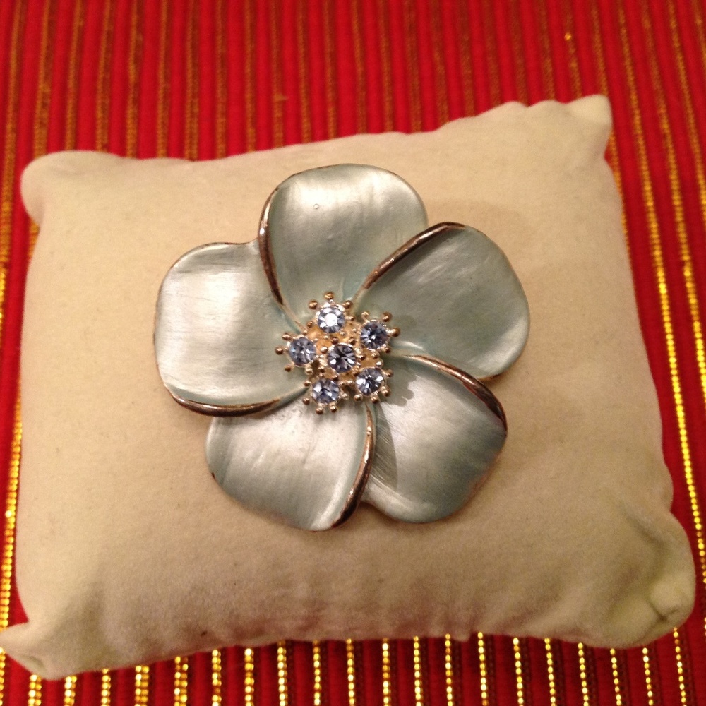 Antique Signed (BEST) Brooch